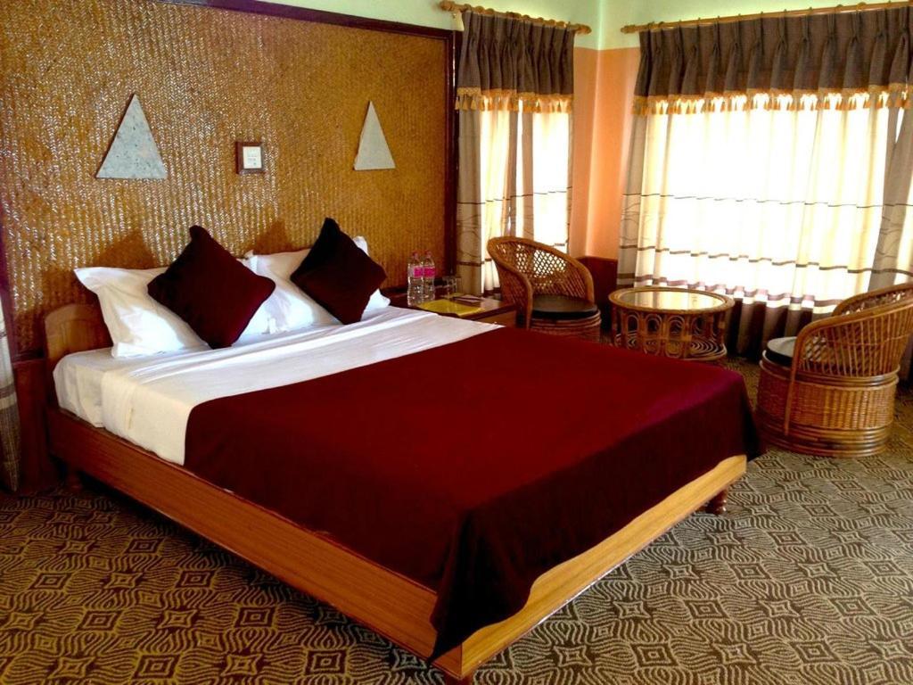 Himalayan Deurali Resort Pokhara Buitenkant foto